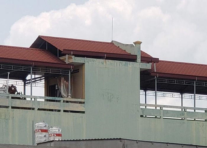 GIA CÔNG LẮP ĐẶT MÁI TÔN SÂN THƯỢNG GIA CÔNG LẮP ĐẶT MÁI TÔN SÂN THƯỢNG